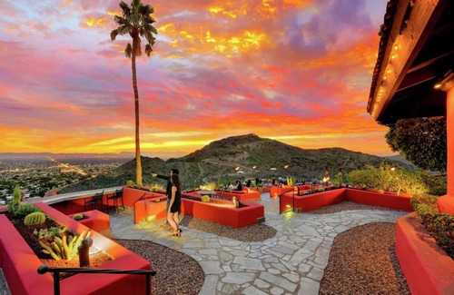 North Mountain Hotel | 2 Cozy Mountain Resort Rooms Surrounded by Mountains w/138-Foot Water Slide