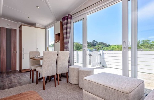 Rhyd-y-clafdy Ski Chalet | 2 Crugan in the beautiful Pwllheli