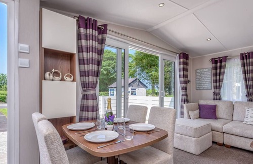 Rhyd-y-clafdy Ski Chalet | 2 Crugan in the beautiful Pwllheli