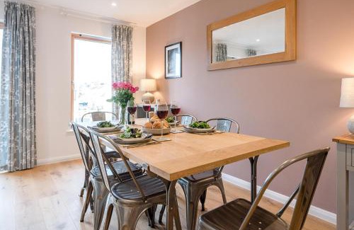 Martlesham Heath Apartment | 2 Deben Wharf, Woodbridge