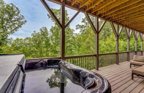 Murphy House | 2 Decks, Grill, Hot Tub Mountain Cabin in Murphy