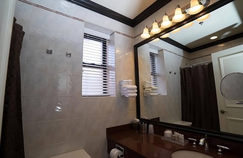 Central Park West Hotel | 2 Deluxe 2 Double Beds at The Lucerne Hotel!
