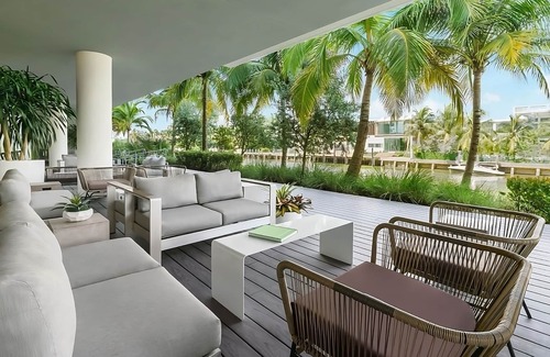 Bay Harbor Islands Apartment | 2 Double Queen Rooms At The Altair Hotel Bay Harbor Miami, Pool, Pets Allowed!