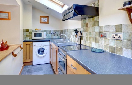 Penrhyndeudraeth House | 2 Efail Wen in Penrhyndeudraeth