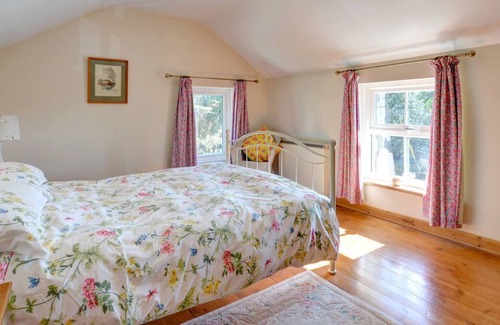 Penrhyndeudraeth House | 2 Efail Wen in Penrhyndeudraeth