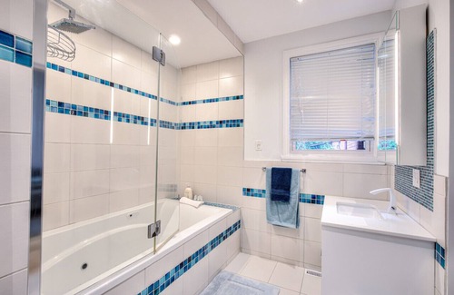 Plateau Mont Royal Apartment | 2 Floors Penthouse With Private Rooftop Terrace