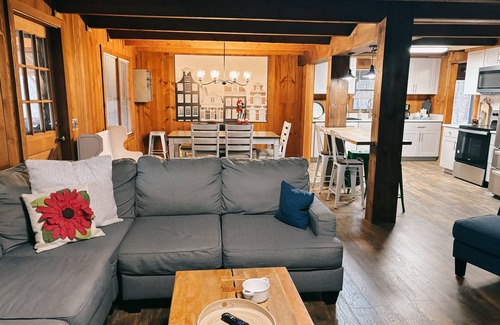 Cleveland Cabin | 2 for the price of 1! 6 Bdrms, 2 Firepits, 2 Arcades!