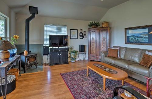 Apache Shores House | 2 Furnished Decks and Lake Views Austin Escape