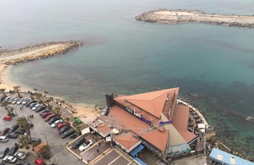 Ar-Raml 1 Apartment | 2 Gleem SeaView