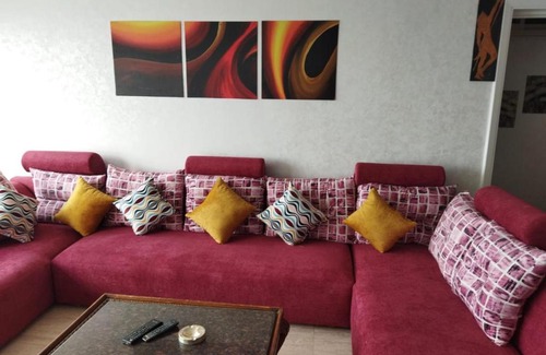 Ar-Raml 1 Apartment | 2 Gleem SeaView