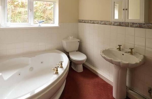 Burry Port Cottage | 2 GRAIG COTTAGES, pet friendly, with open fire in Burry Port