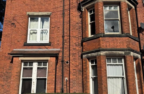 Derby Apartment | 2 Guests - Free Parking - 6min to Derbion Centre