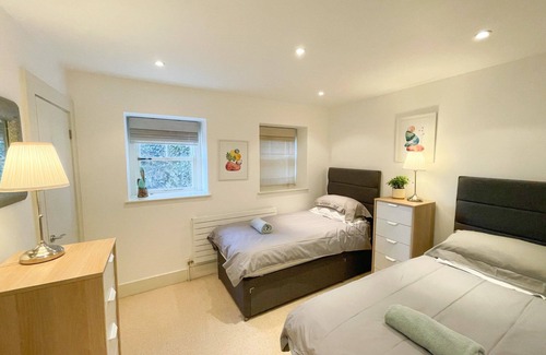 Mortehoe Cottage | 2 Gull Rock, sleeps 4 sea views
