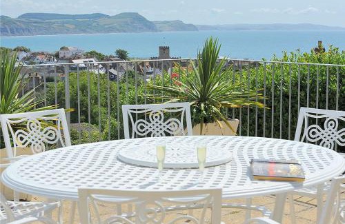 Lyme Regis House | 2 Hadleigh Villas