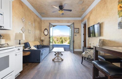 Temecula House | 2 Homes in Bella Vista Rd by AvantStay Sleeps 8 Vineyard Views Patios Fireplace in Temecula Wine Trail