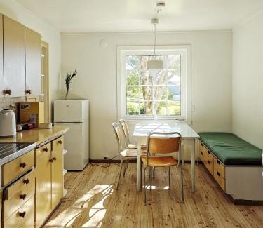Vestvagøy Apartment | 2 Houses & A Barn Double Room