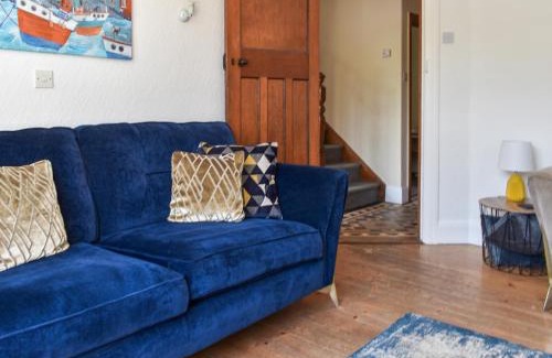 Par House | 2 Le Dorney Villa - Uk49804