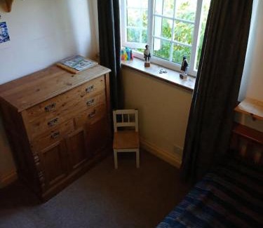 Dartmouth House | 2 Little Meadow Cottages