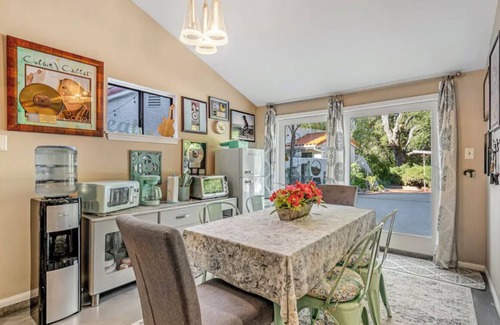 Calabasas House | 2 Luxury Malibu Homes Sleeps 30