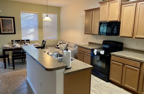 Cypress Pointe House | 2 Master KINGS BRS, 4 BR HSE, 3.5 Baths Gated Community Near ALL DISNEY PARKS