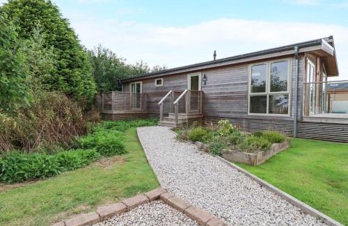 Dobwalls House | 2 Meadow Retreat