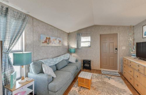 Sunny Shores House | 2 Mi to Anna Maria Island Newly Built Home!