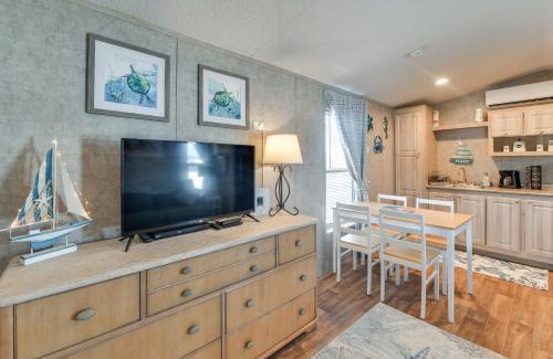 Sunny Shores House | 2 Mi to Anna Maria Island Newly Built Home!
