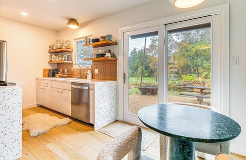 Rosewood House | 2 Mi to Dtwn: Austin Getaway w/Natural Pool