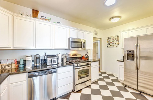 Coronado House | 2 Mi to Dtwn Phoenix: Historic Home w/Yard