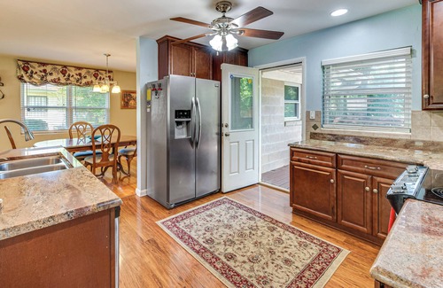 Tallahassee House | 2 Mi to FSU & FAMU: Home w/Spacious Deck!