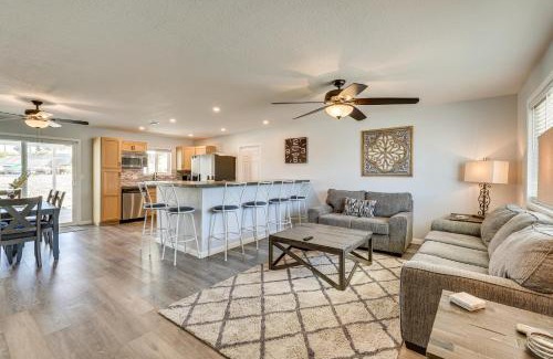 Lake Havasu City House | 2 Mi to Lake Havasu Home with Patio!