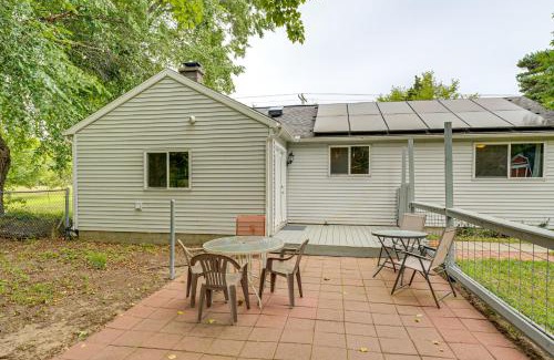 Muskegon House | 2 Mi to Michigans Adventure Family Home with Patio