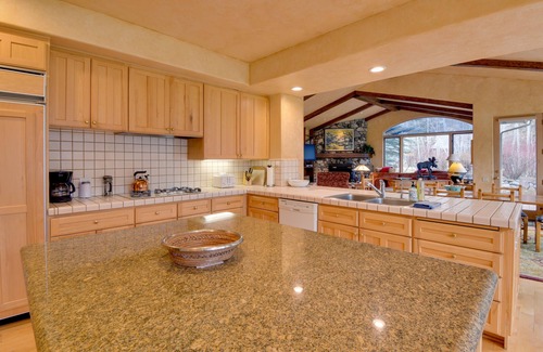 Sun Valley House | 2 Mi to River Run Day Lodge: Family-Friendly Home