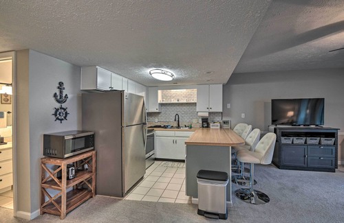 Surfside Beach Apartment | 2 Mi to Surfside Beach: Condo w/Community Pool!