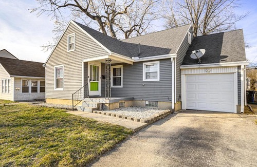 Dayton House | 2 Mi to UD Pet-Friendly Home with Fenced Yard!