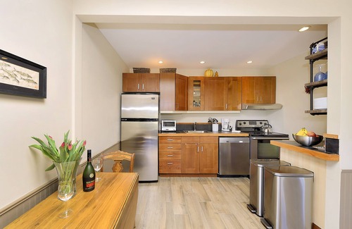 Historic Eastside Cottage | 2 Miles to Canyon Road - Great Mountain Views - Monthly Rental