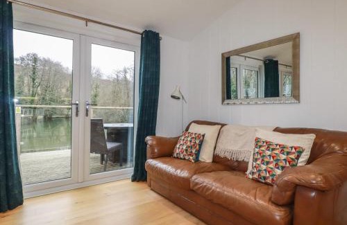 Looe House | 2 Miller's Island