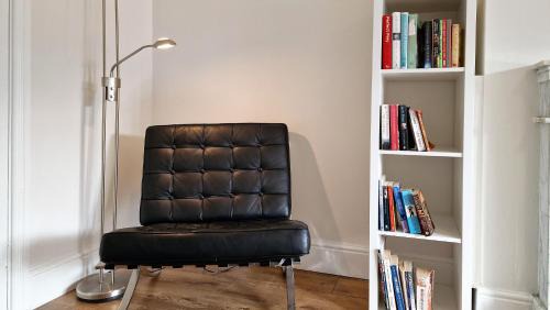Leopardstown House | 2 minute walk to LUAS (tram)
