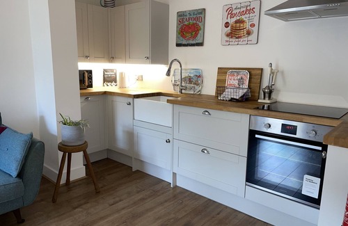 Westgate-on-Sea Apartment | 2 minutes from 2 Sandy blue flag beaches