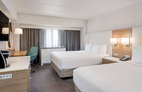 Downtown Columbus Hotel | 2 Modern Units, Enjoy a Comfortable Downtown Stay, Pets Are Welcome!