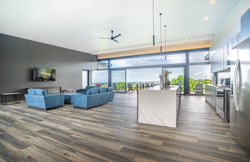 Matapalo House | 2 NEW BEAUTIFUL homes-5 bedroom-sleeps 12