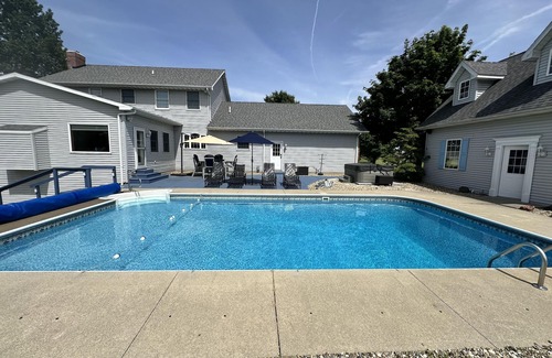 Baroda House | 2 Night Minimum for Fall/Winter 2024! Perfect for a quiet weekend get a way!