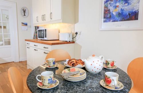 Salcombe Cottage | 2 North Crest House