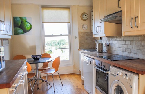 Salcombe Cottage | 2 North Crest House
