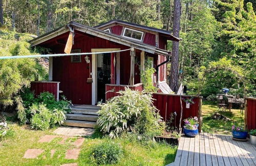 Ingaro House | 2 person holiday home in INGARÖ