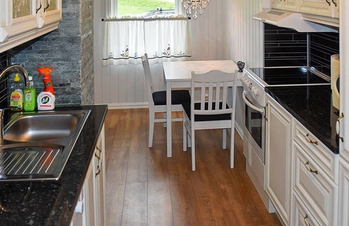 Voll Apartment | 2 person holiday home in Måndalen-By Traum