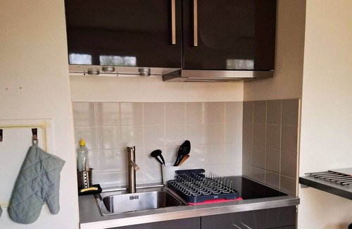Saint-Cyr-l'Ecole Apartment | 2-person studio with secure parking near Versailles, Paris