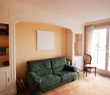 Saint-Mande Apartment | 2 pièces 55 m2 lumineux & chaleureux à Saint-Mandé