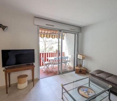 Cros-de-Cagnes Apartment | 2 pièces lumineux à Cagnes sur mer
