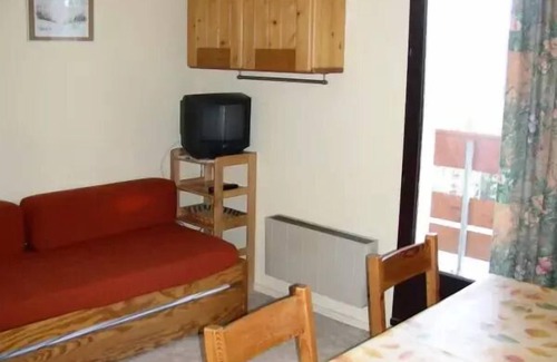 Le Pleynet Apartment | 2 PIECKEN CABIN SLEEPS 6